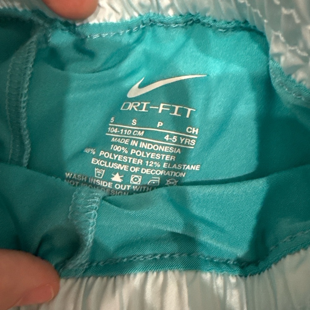Nike Dri-FIT Girls 4-5Y Light Blue Athletic Running Shorts - Picture 2 of 4